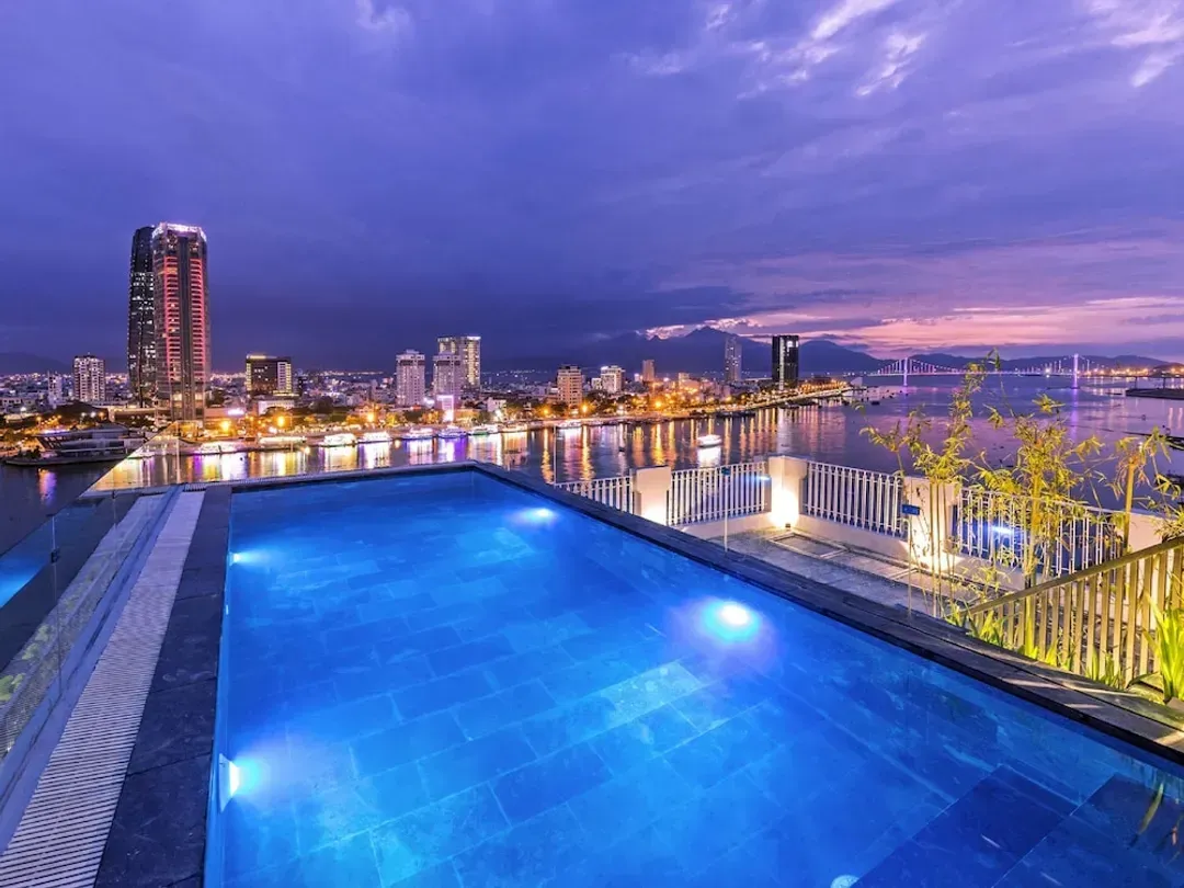 Rooftop pool