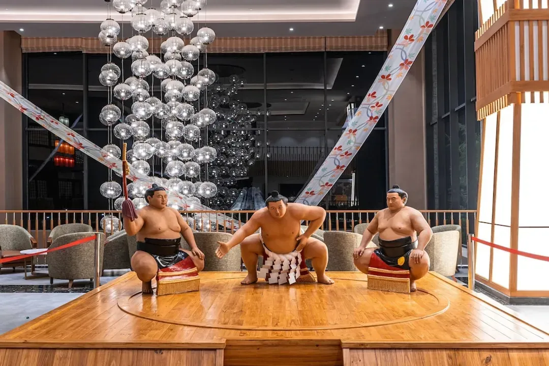 Lobby lounge