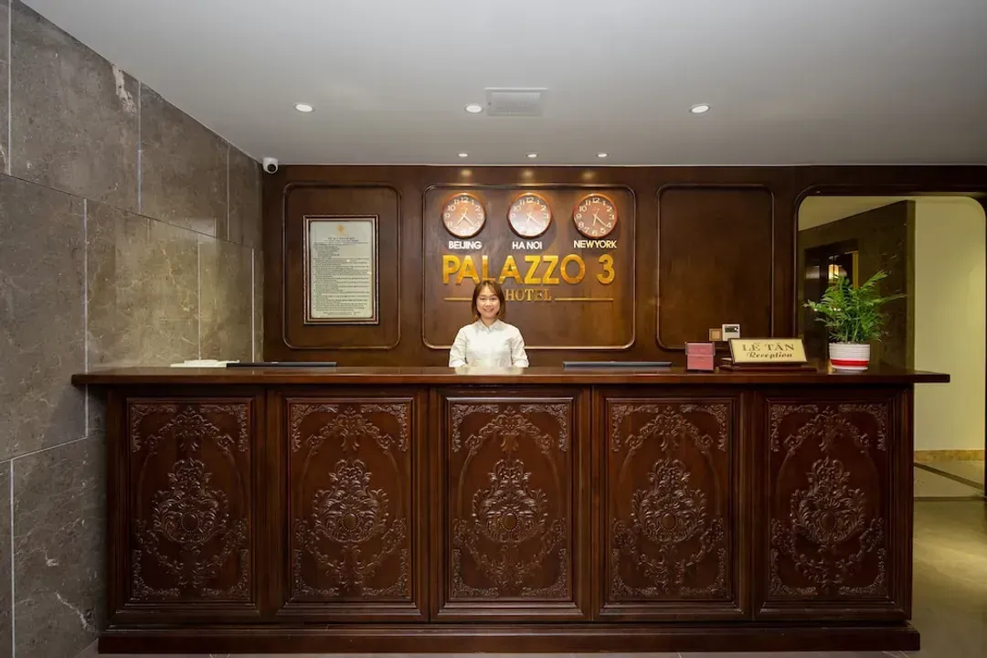 Check-in/check-out kiosk