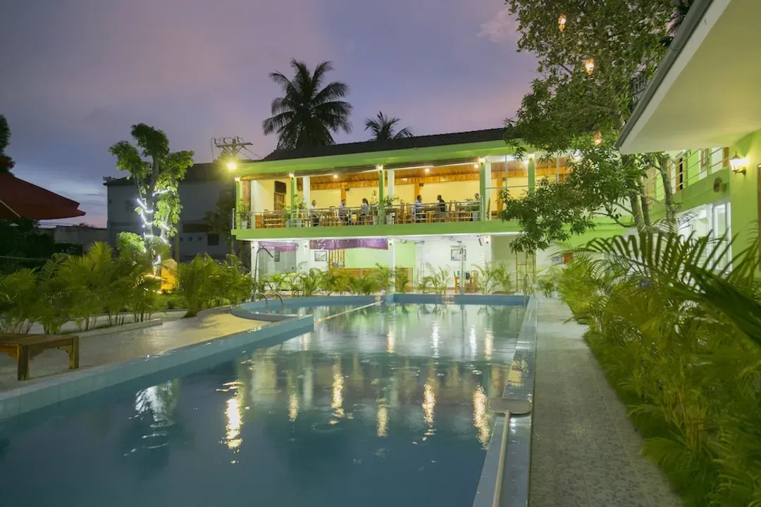Private pool
