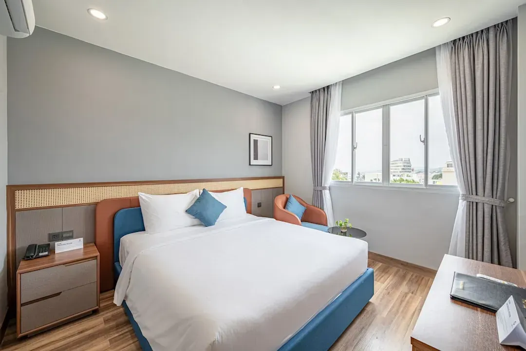 堅江省-TAHITI CENTRAL HOTEL