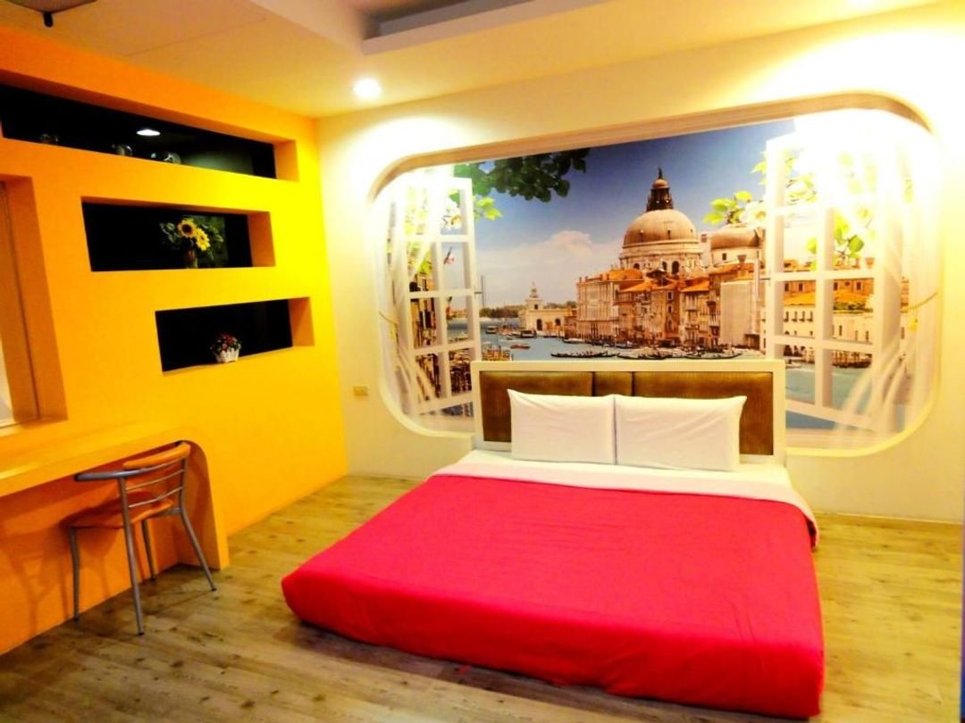 Little Ryukyu Boath House B & B
