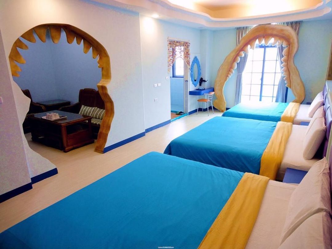 Little Ryukyu Boath House B & B