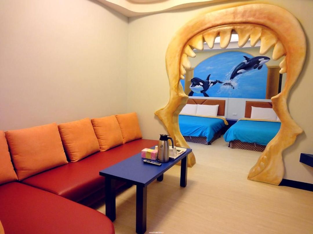 Little Ryukyu Boath House B & B
