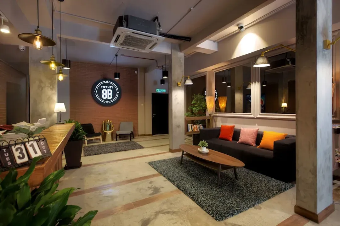 Lobby lounge