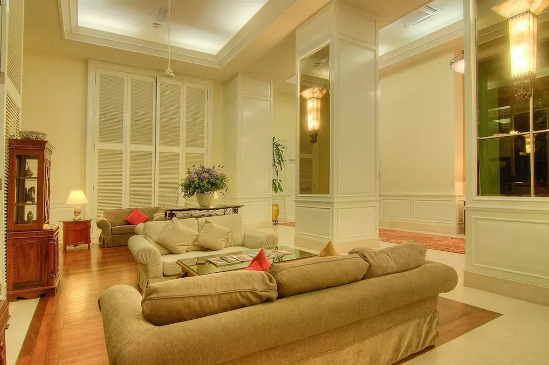Lobby sitting area
