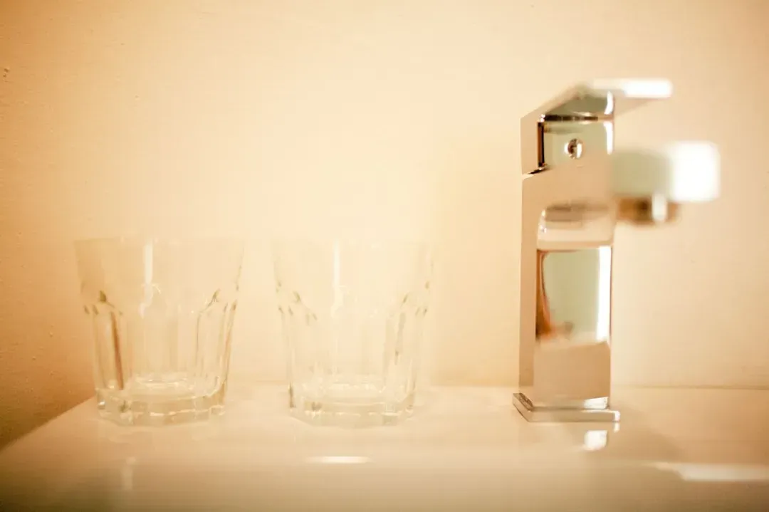 Bathroom sink