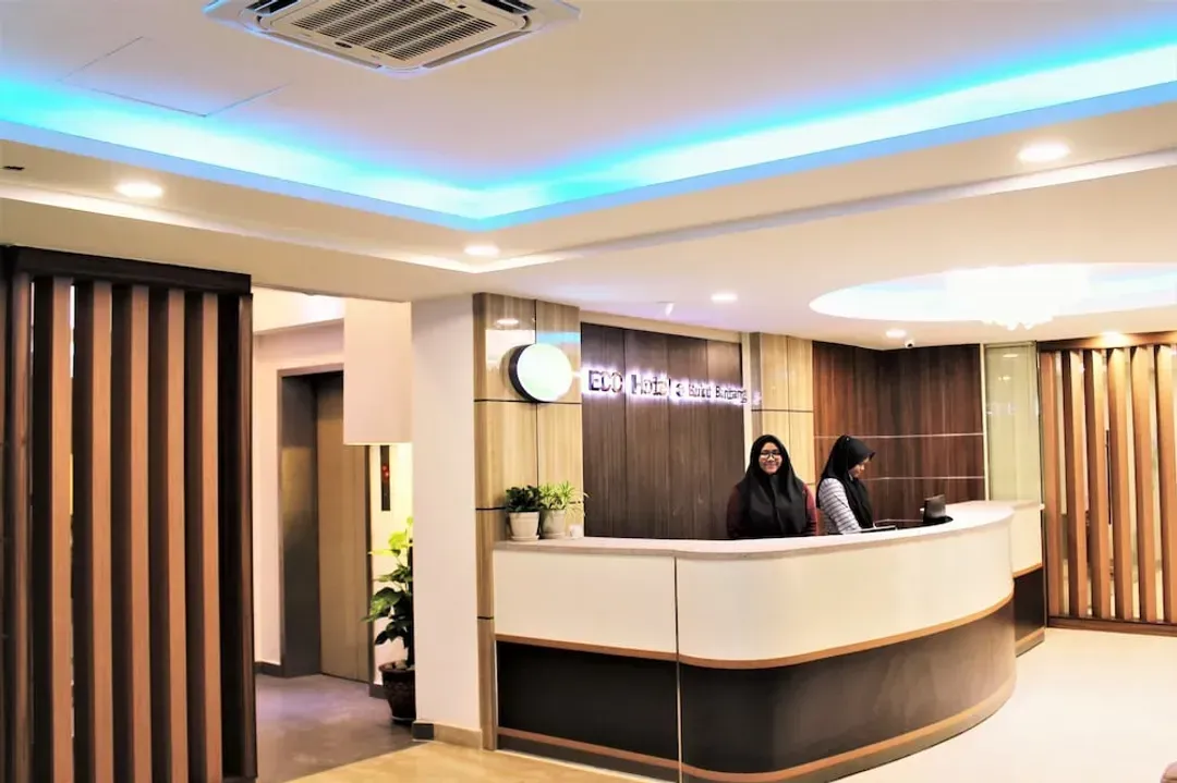 Check-in/check-out kiosk