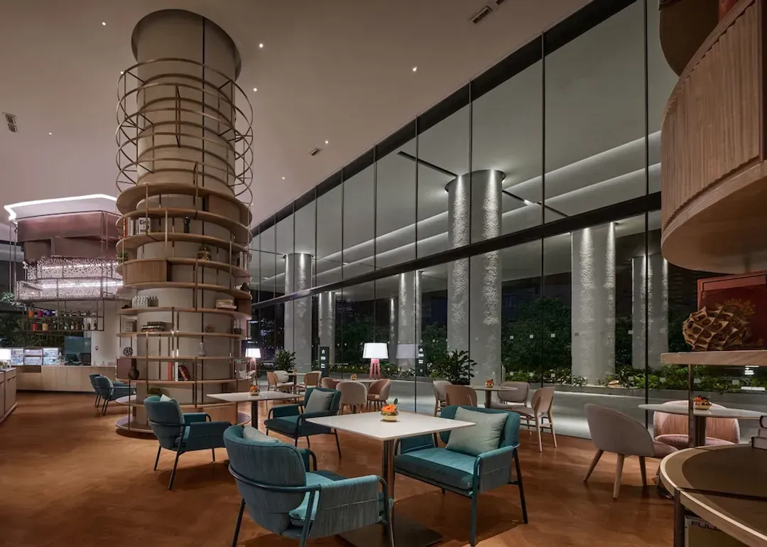 Lobby lounge