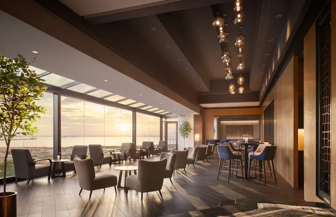 Lobby lounge