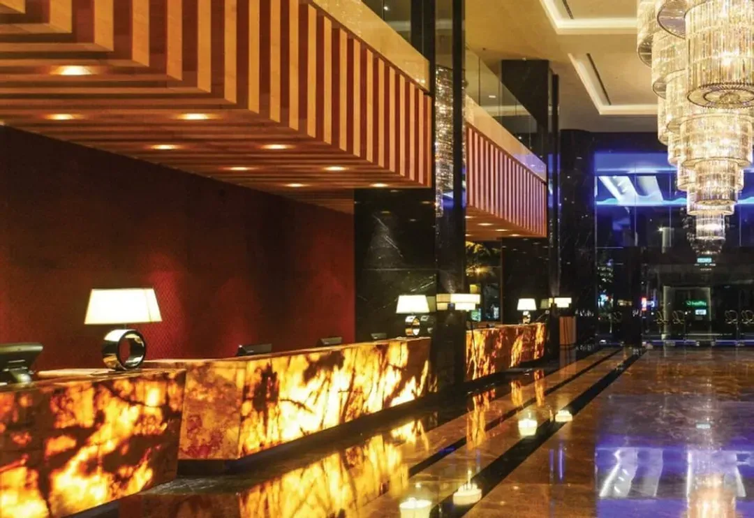 Lobby lounge