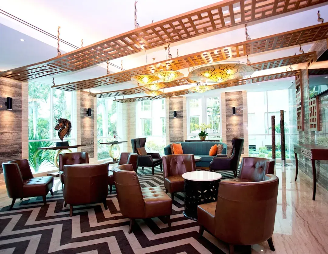 Lobby lounge