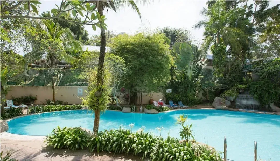 Private pool