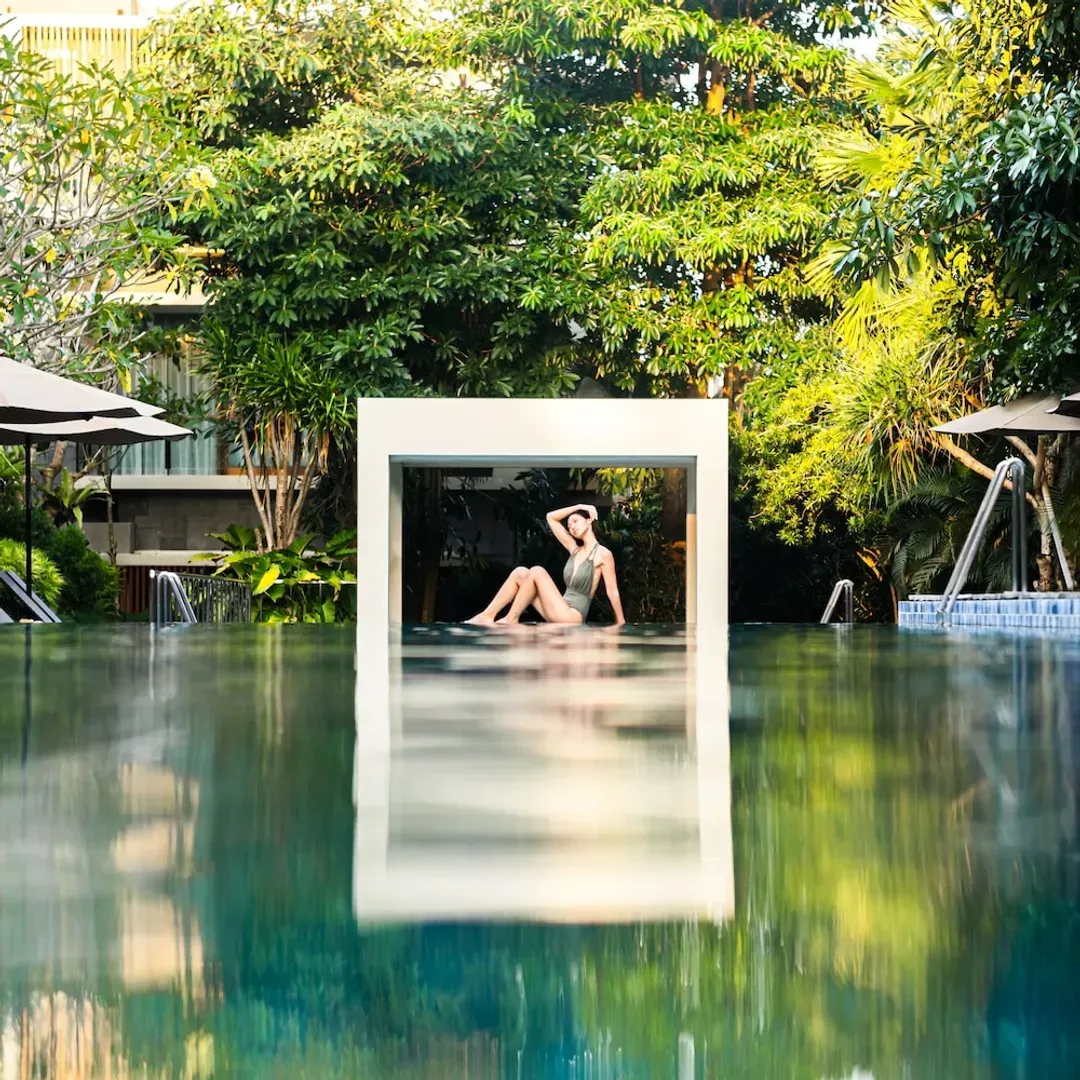 Infinity pool