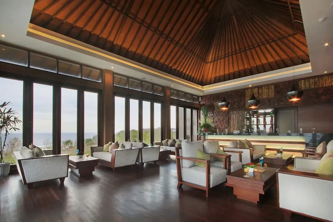 Lobby lounge