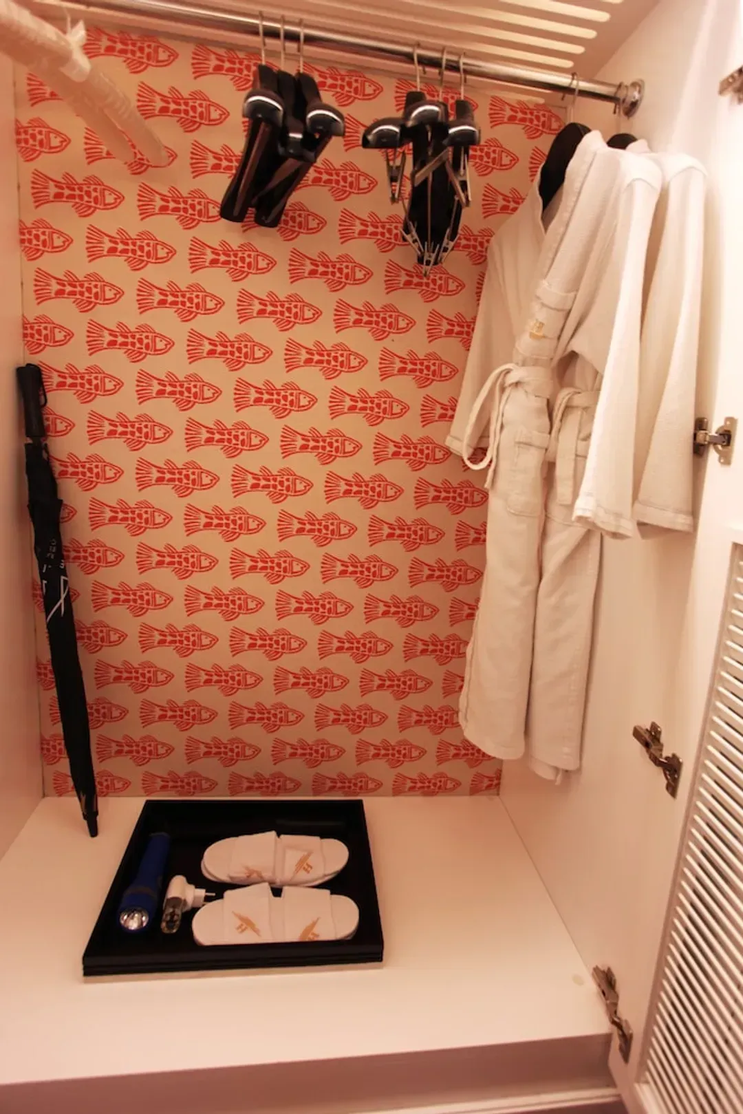Room amenity