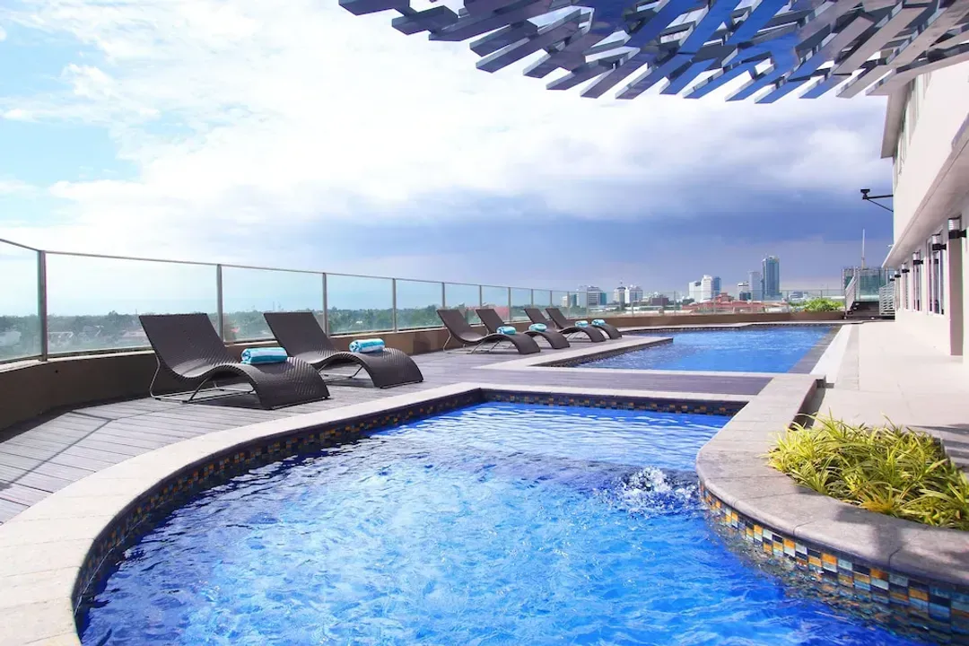 Rooftop pool