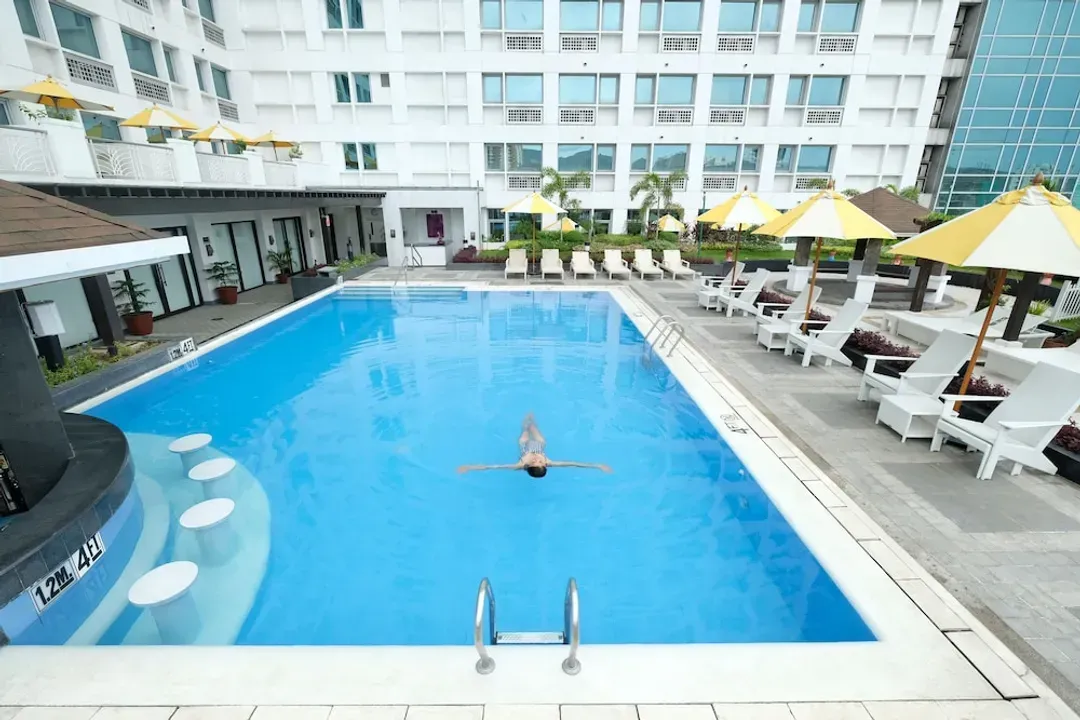 Rooftop pool
