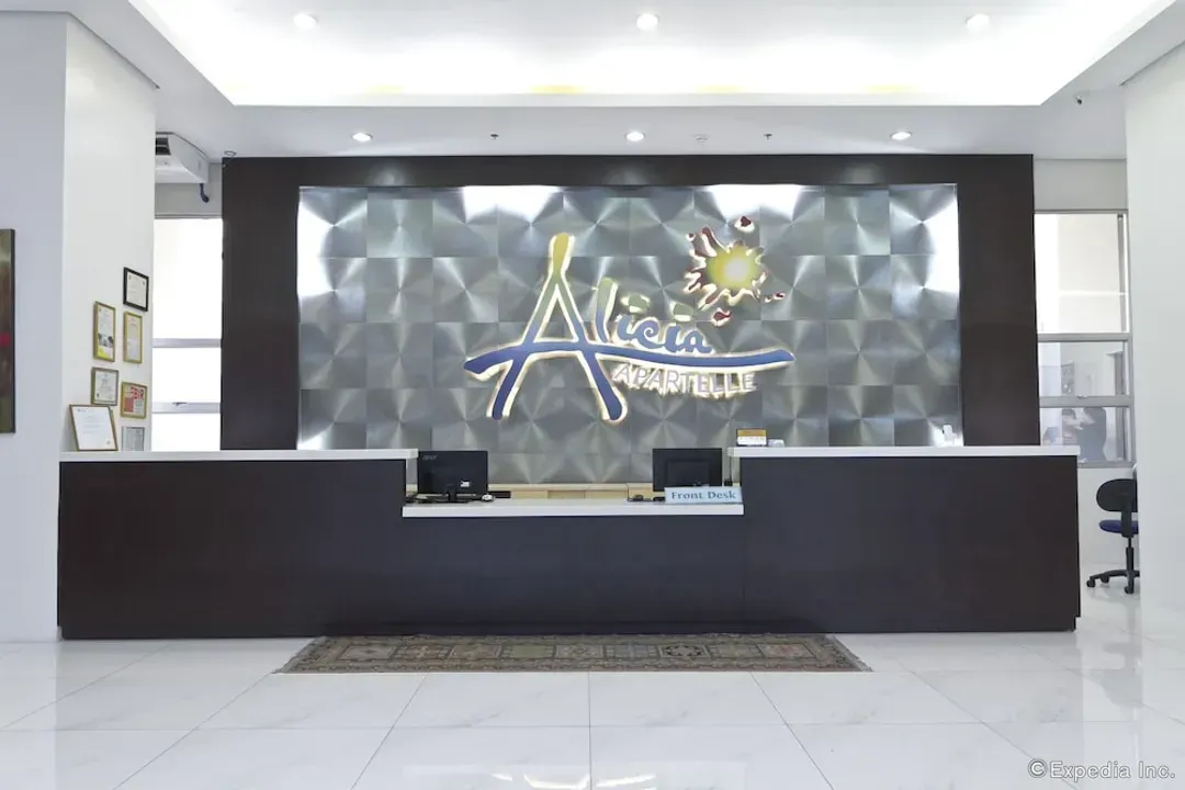 Concierge desk