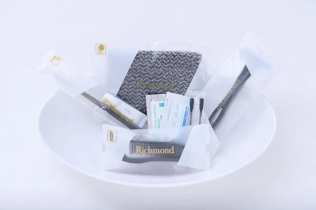 Bathroom amenities