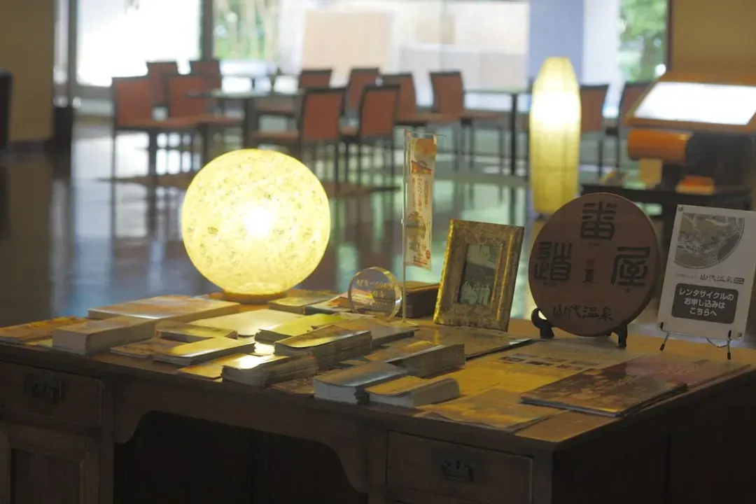 Concierge desk