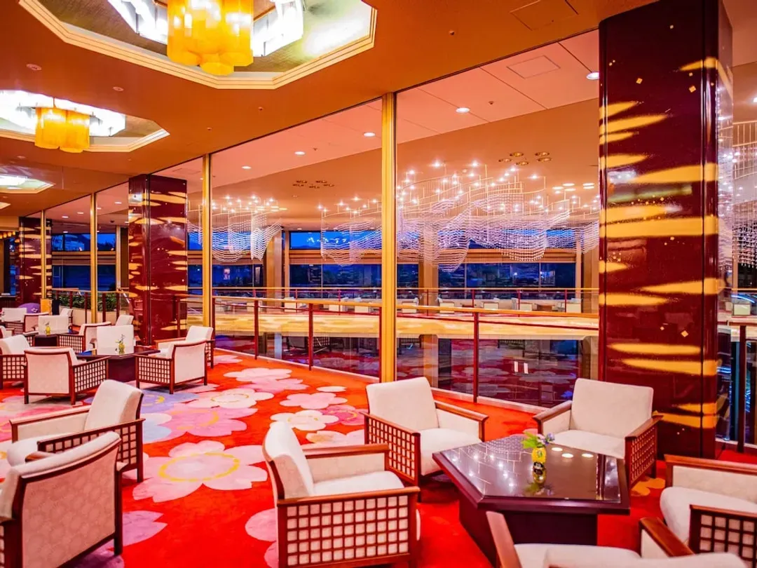 Lobby lounge