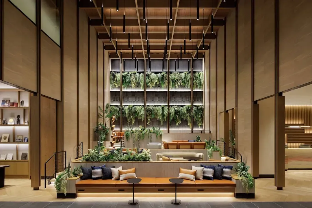 Lobby lounge