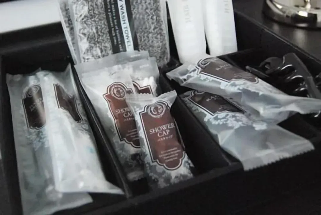 Bathroom amenities