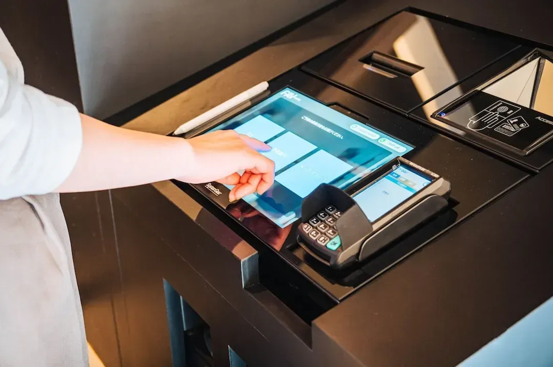 Check-in/check-out kiosk