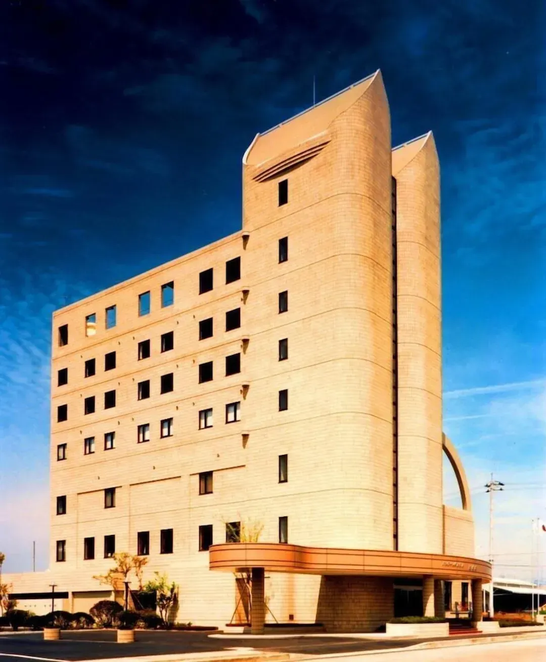 Primary image