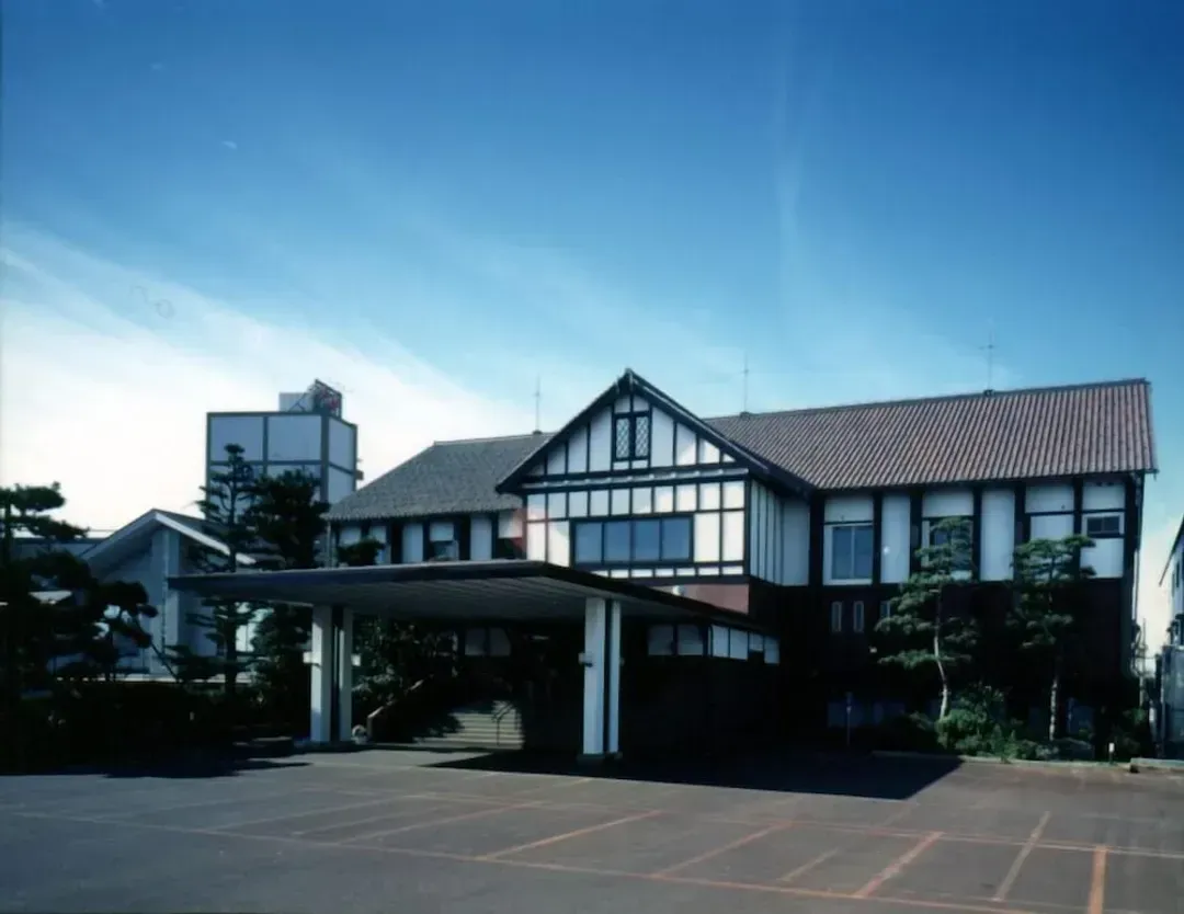 Primary image