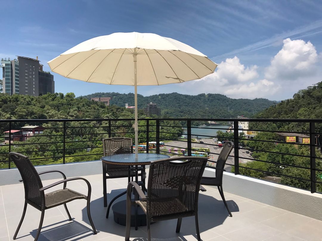 日月潭蓝天水湾旅宿