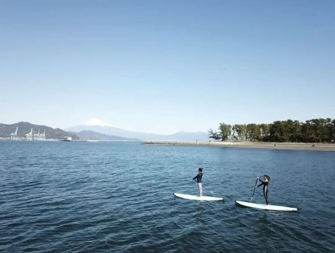 Surfing/boogie boarding