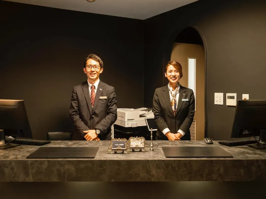 Check-in/check-out kiosk