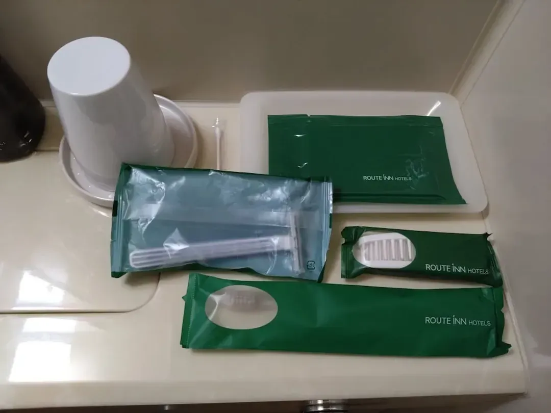 Bathroom amenities
