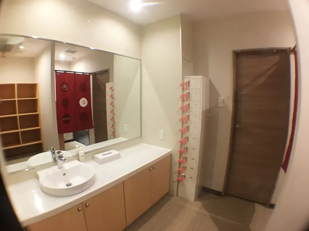 Bathroom sink