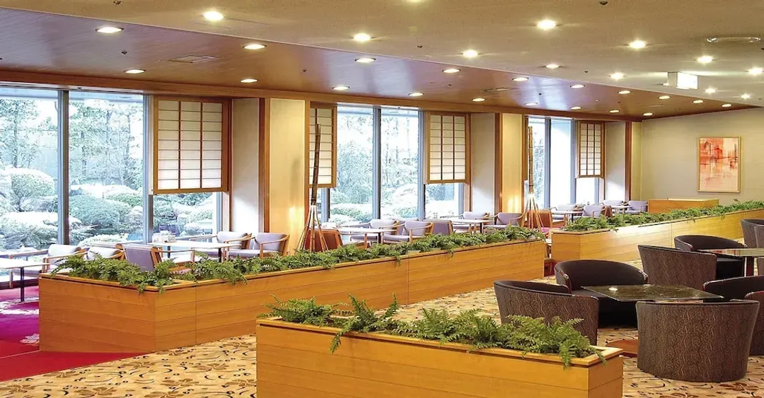 Lobby lounge