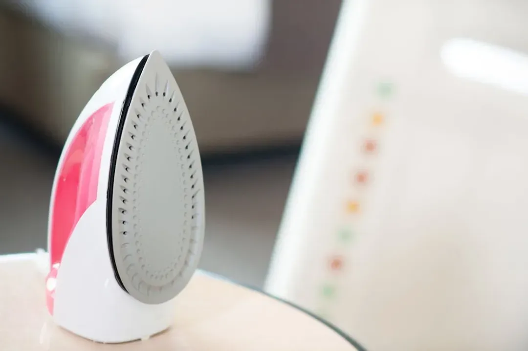 Iron/ironing board