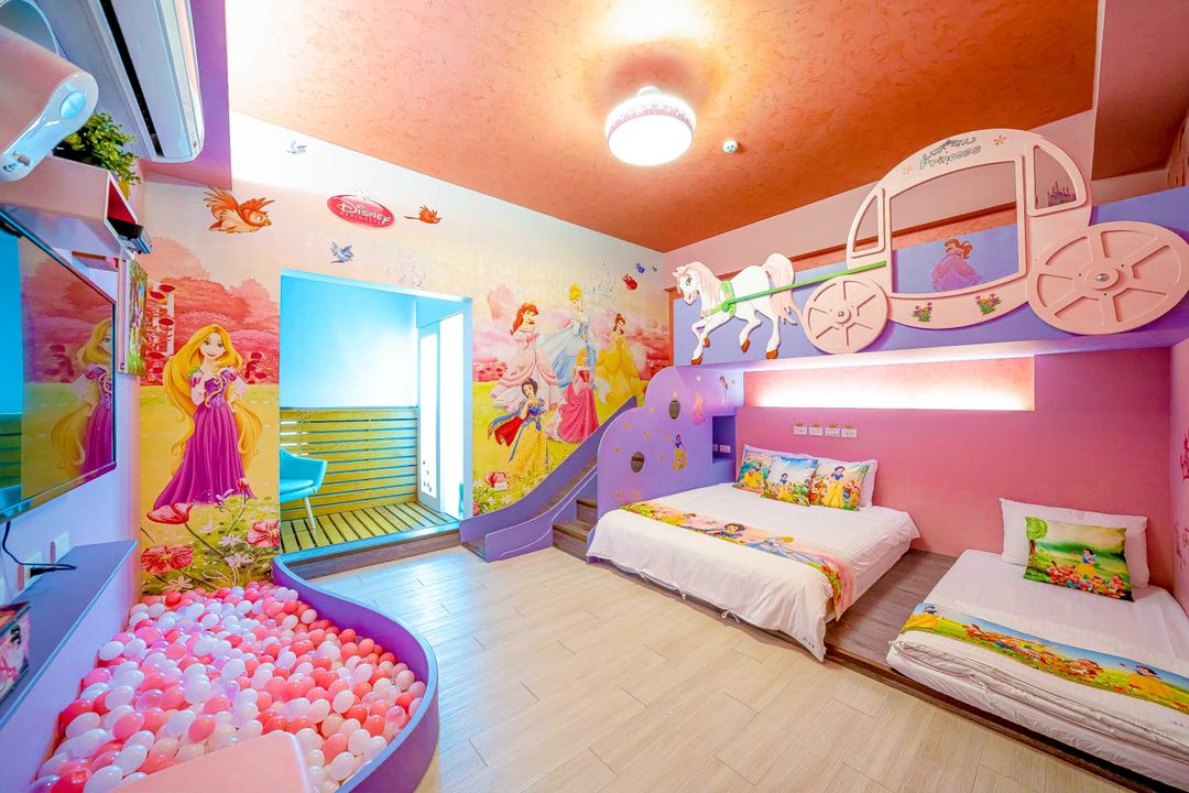Han days B & B-3