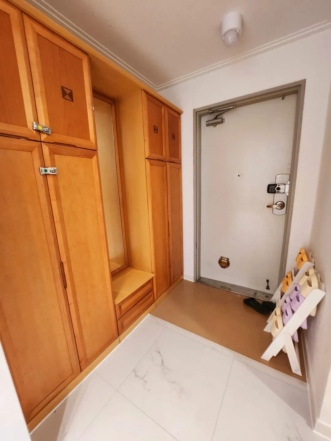 Yoon 小屋 III-8