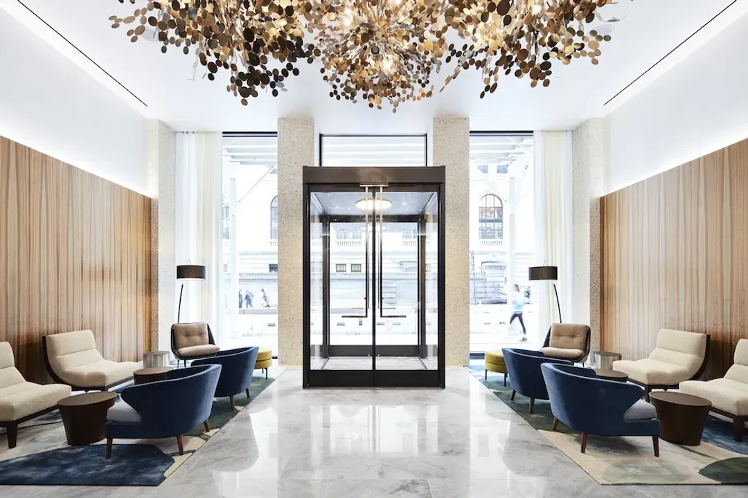 Lobby lounge