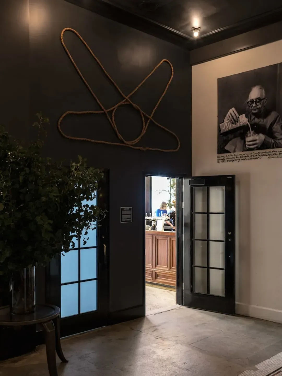 Lobby lounge