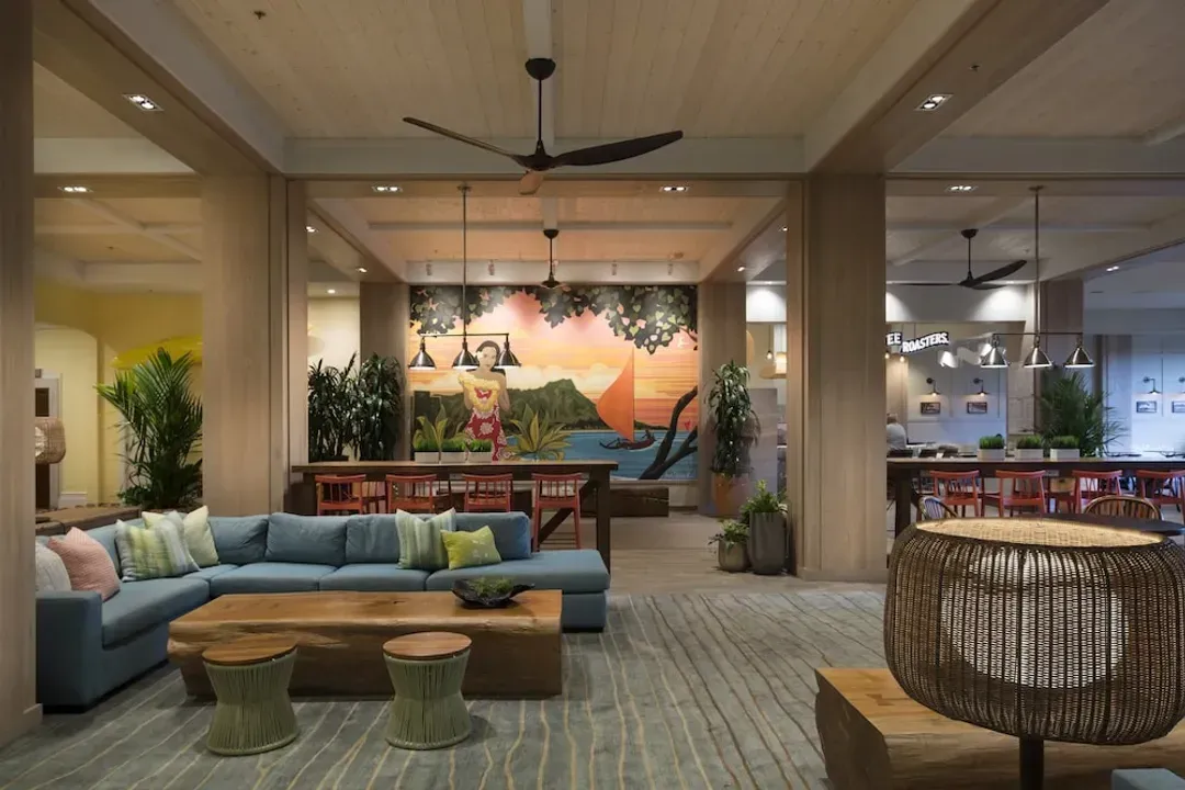 Lobby lounge