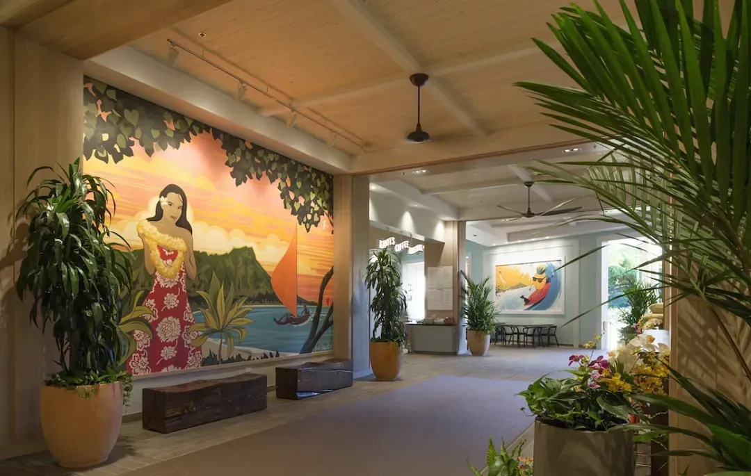 Lobby lounge