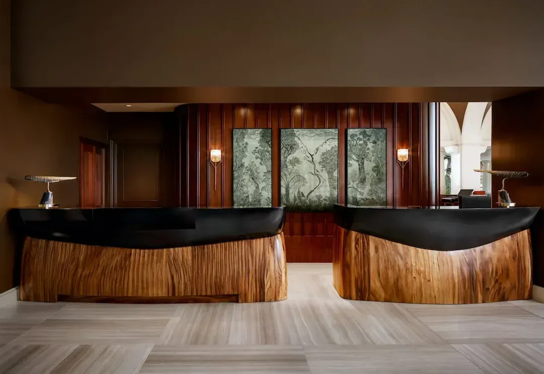 Concierge desk