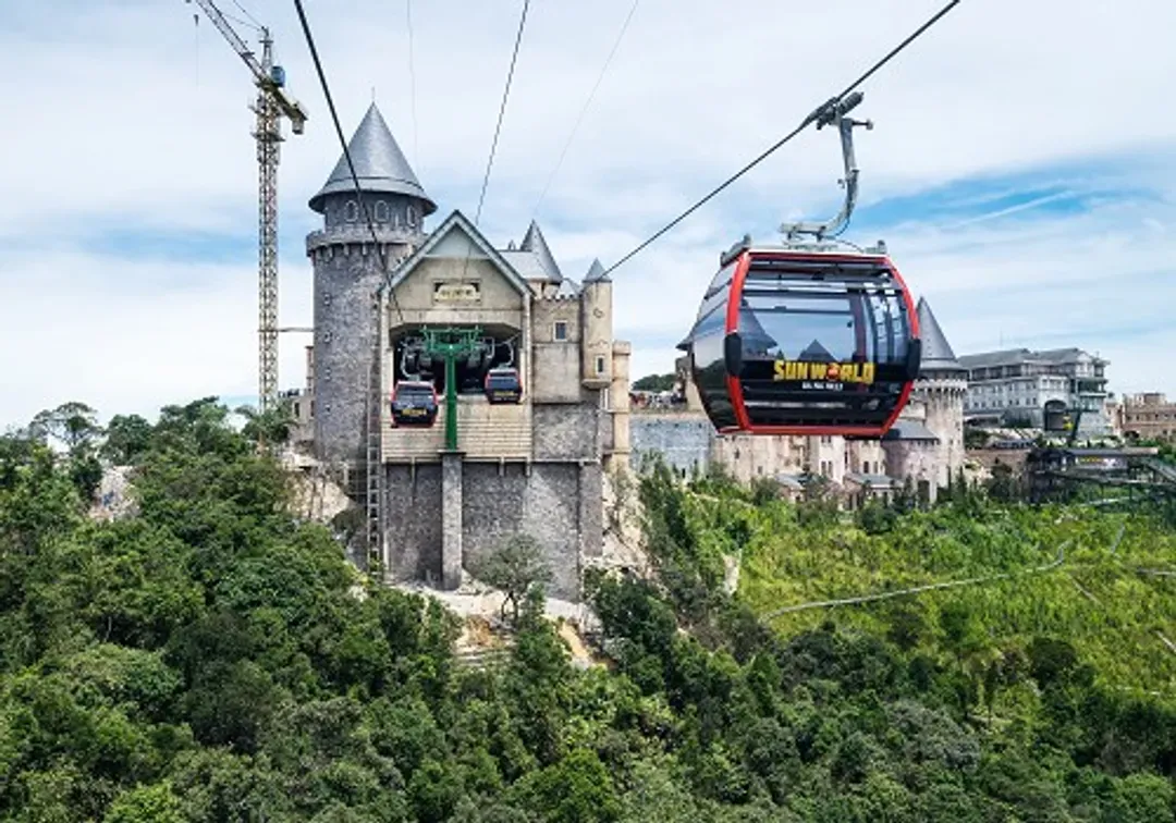 巴拿山_世界最長纜車