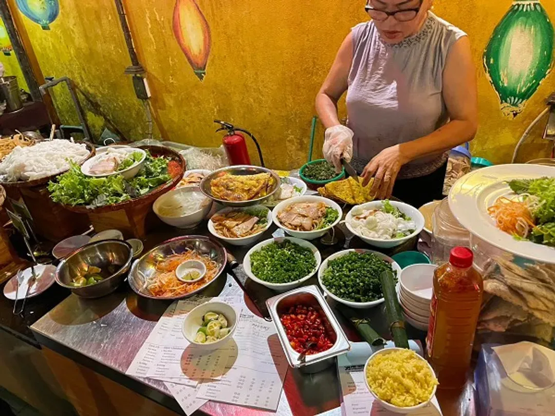 OTTA會安在地小吃吃到飽