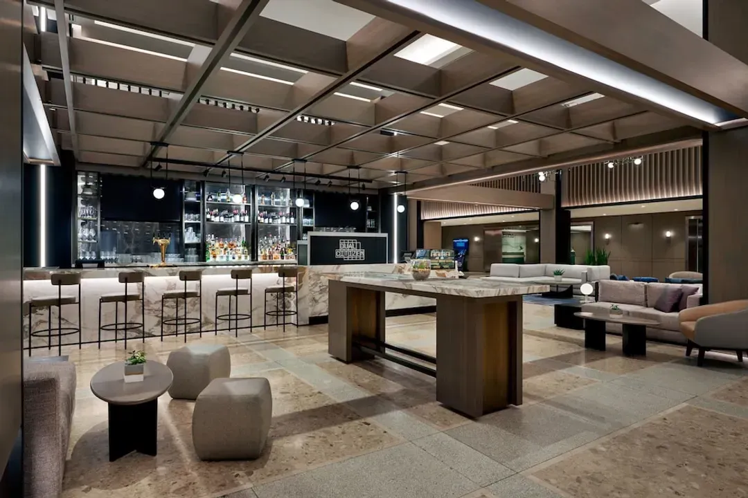 Lobby lounge