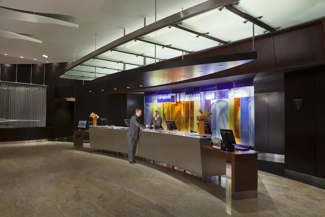 Lobby lounge