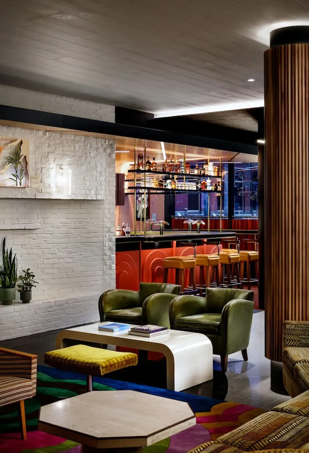 Lobby lounge